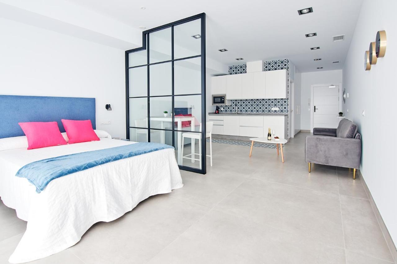 9 Nidos Centrica Suites - Nuevo Plasencia Exterior photo